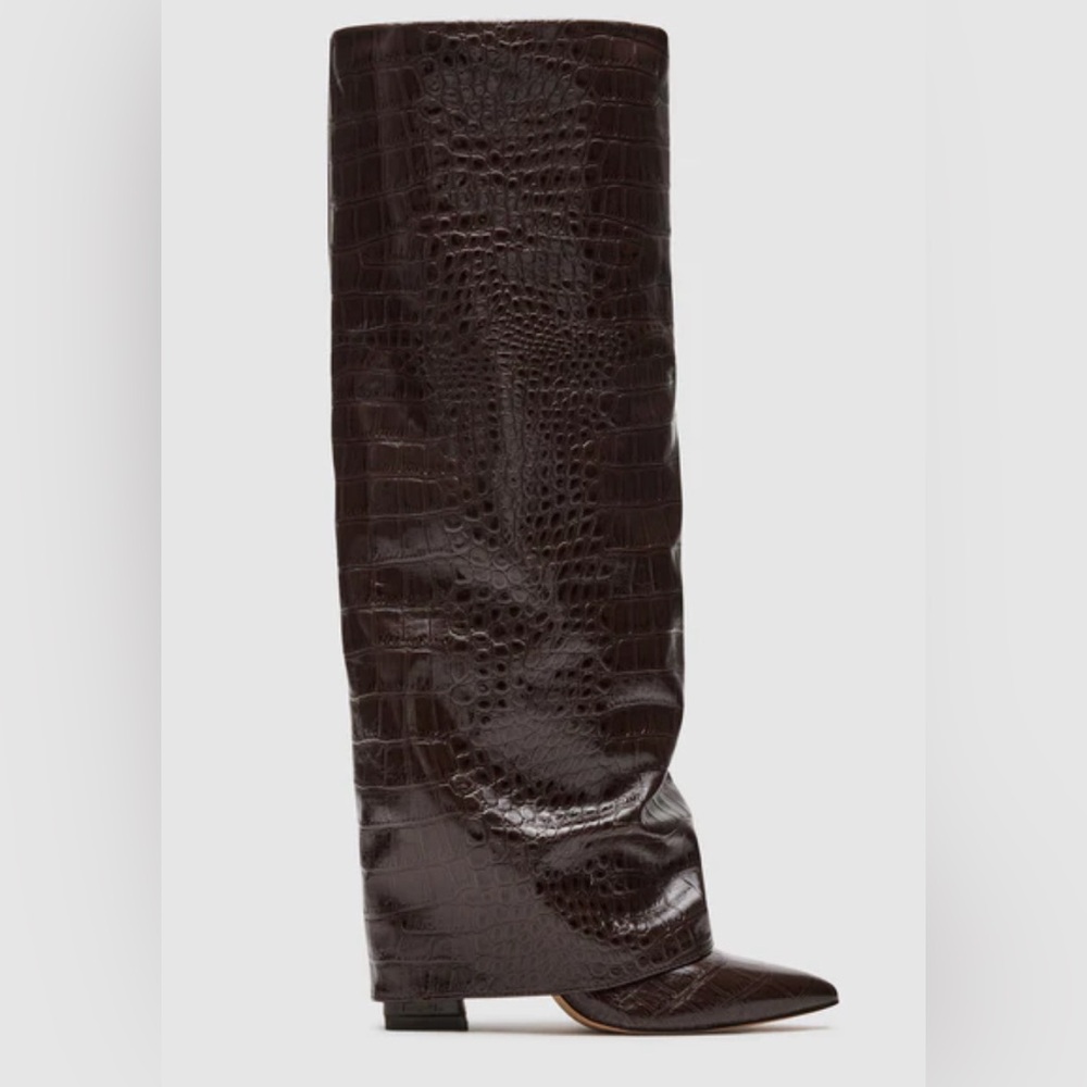 Steve Madden Paltrow Croc Embossed Knee High Boot size 7 NEW IN BOX